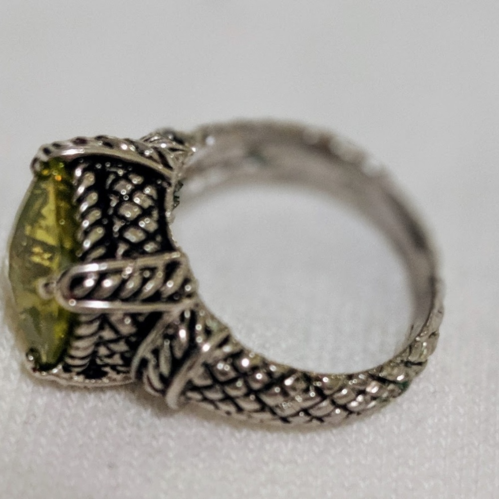 Ring - Picture 2 of 2